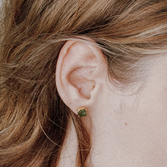 Ripple Stone Pierce(Peridot)