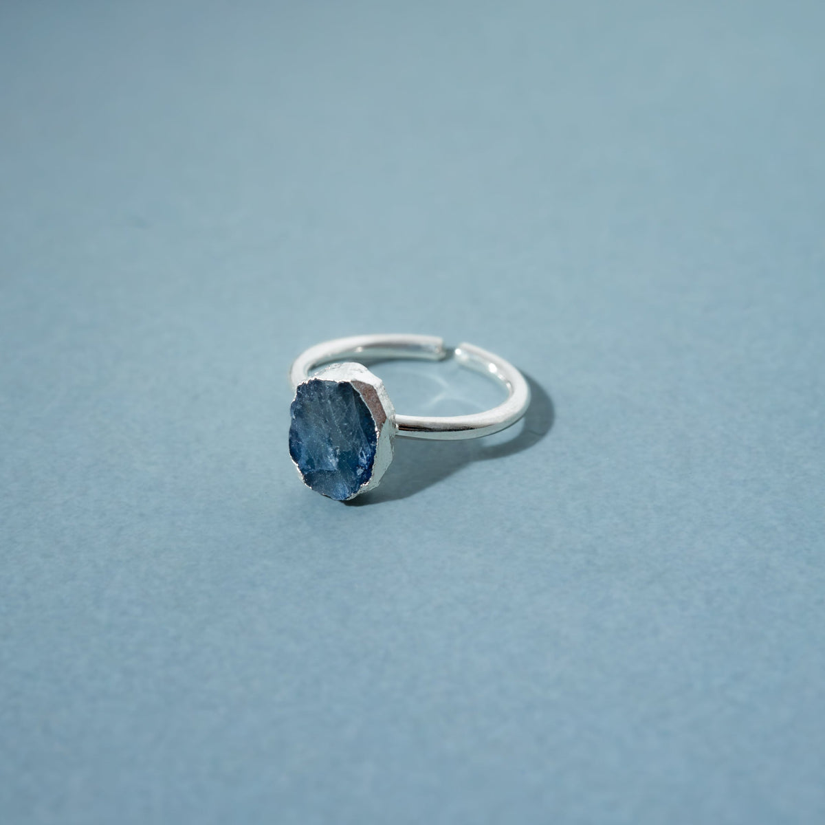 Ripple Stone Ring (Sapphire)