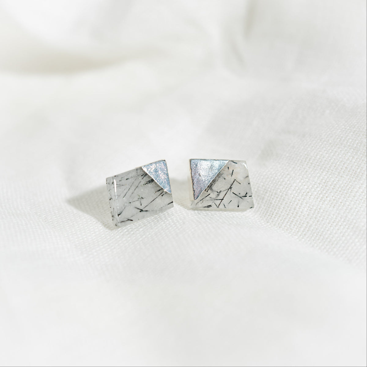 Mirror Pierce(Black Rutilated Quartz)