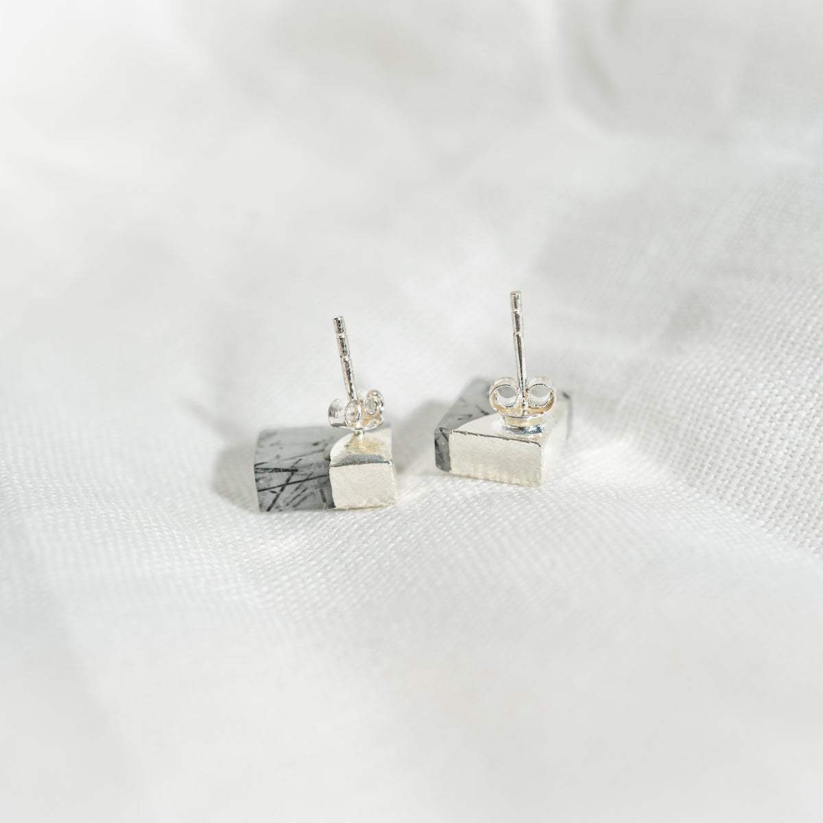 Mirror Pierce(Black Rutilated Quartz)
