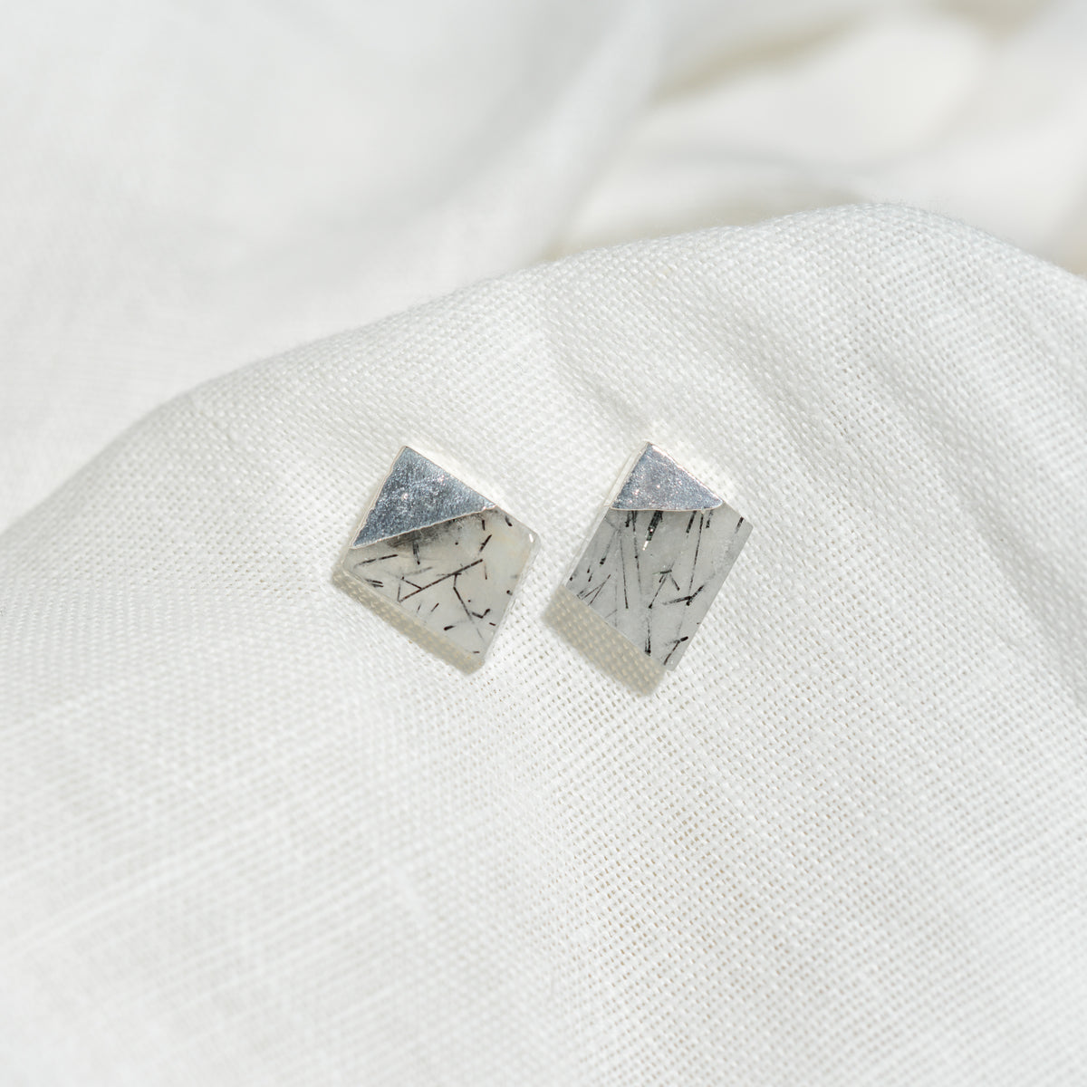 Mirror Pierce(Black Rutilated Quartz)
