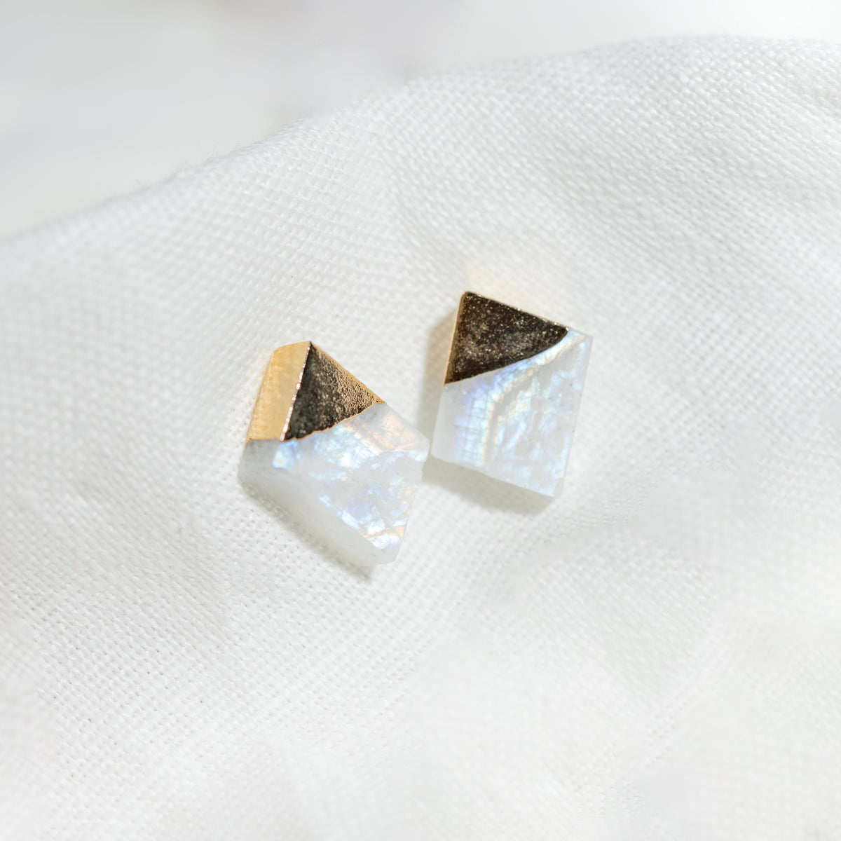 Mirror Pierce(White Moonstone)