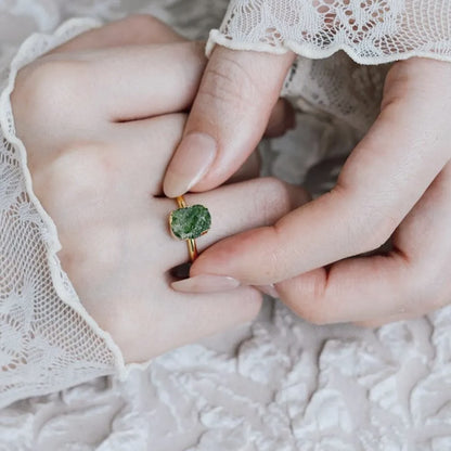 Ripple Stone Ring (Peridot)